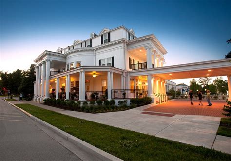 Boone tavern hotel - Embrace the joy of planning as you envision a wedding and reception for up to 150 cherished guests. Picture your ceremony unfolding in the tranquil oasis of the Historic Boone Tavern garden or graced under our covered portico. The venue itself is adorned with architectural splendor and exudes an old-world charm, featuring triumphant columns ... 